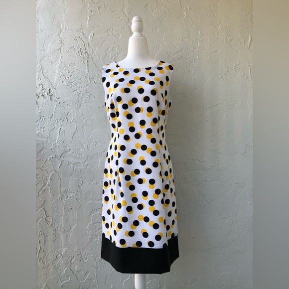 Ronni Nicole Dresses & Skirts - Ronni  Nicole dress❤️